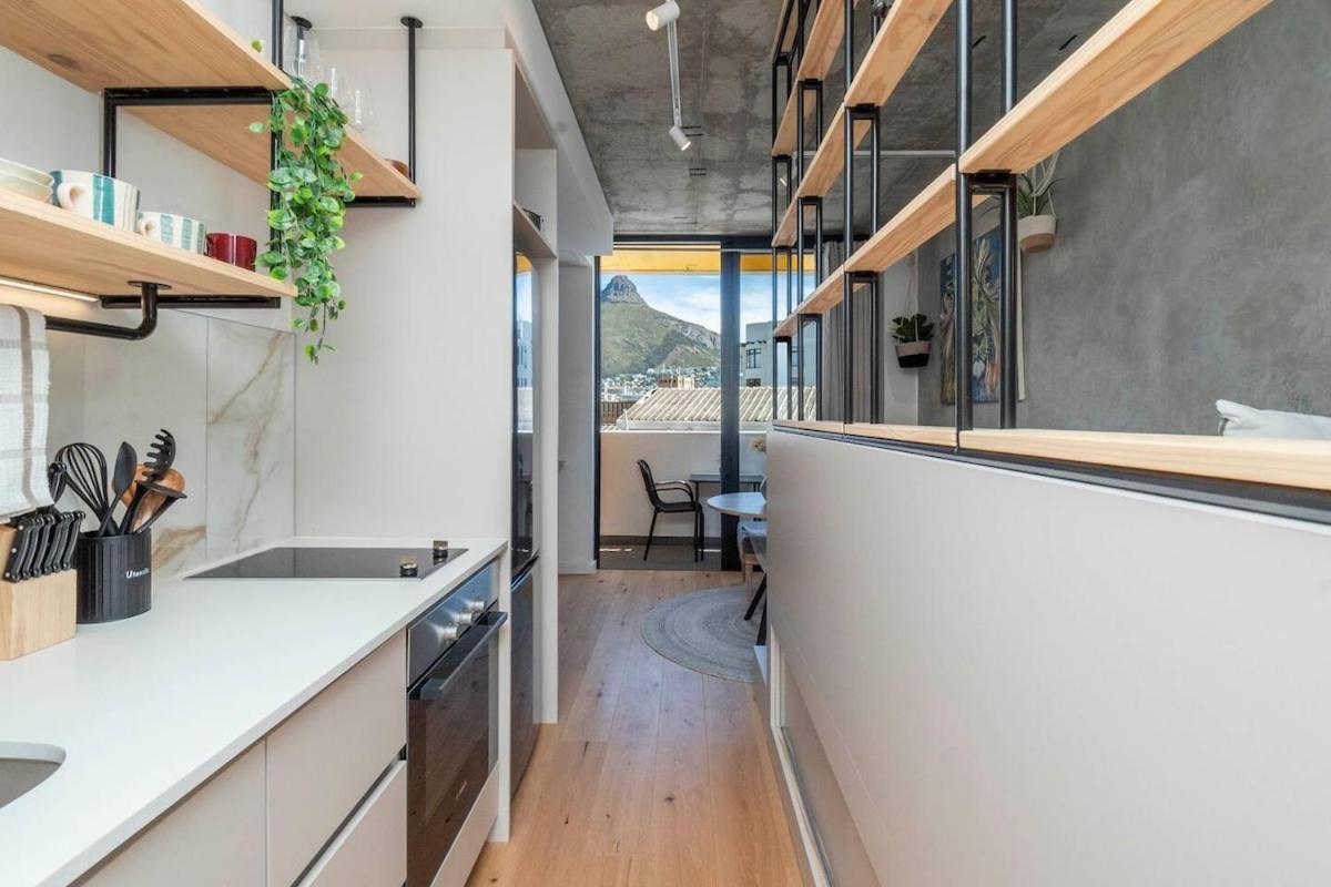 Apartment Stunning In Seapoint