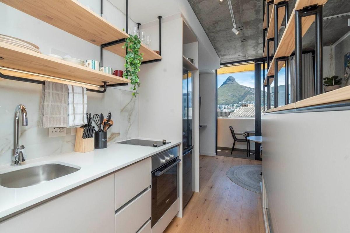 Apartment Stunning In Seapoint