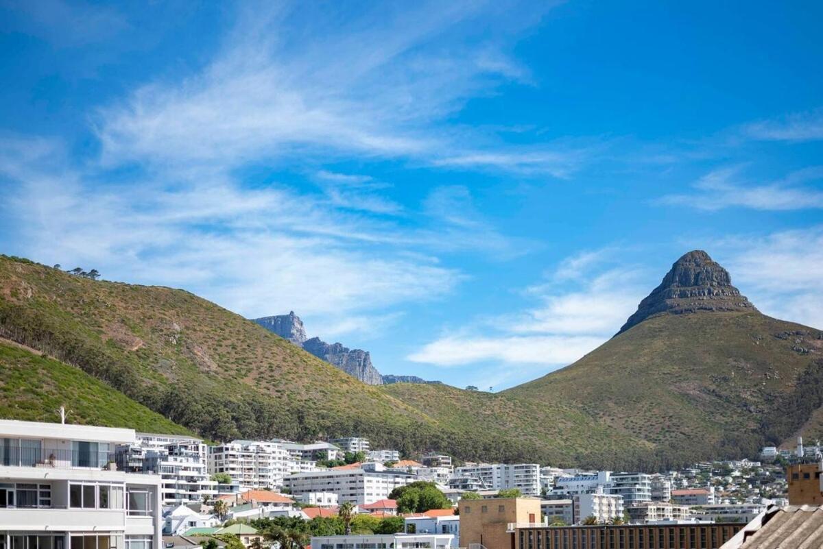 Apartment Stunning In Seapoint Cape Town